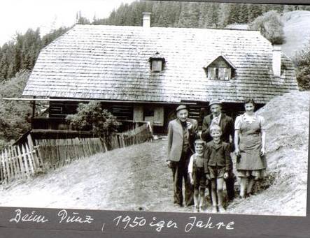 Familie, Frau, Gartenzaun, Kinder, Mann, Metnitz, Preining, vlg. Punz, Wohnhaus