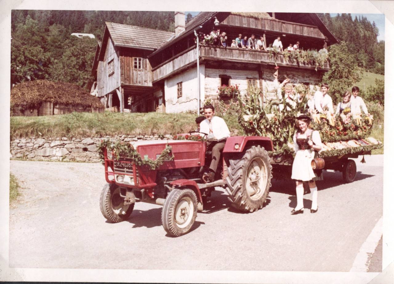 Erntedank, Festwagen